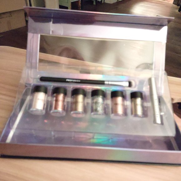 Profusion SPARKLE PIGMENTS - set of 6 colors with brush and adhesive - Picture 4 of 6